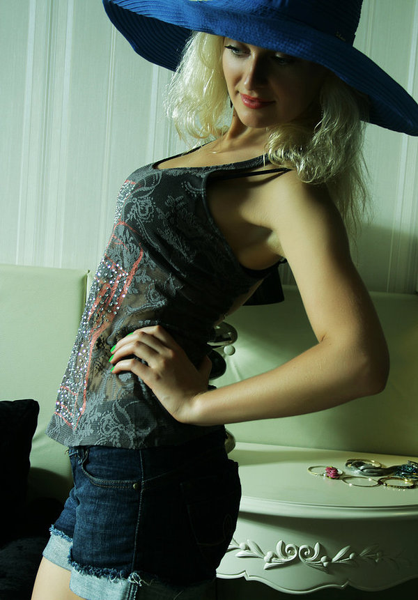 Антонина, 30